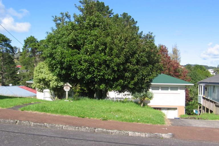 Photo of property in 14 Routley Drive, Glen Eden, Auckland, 0602