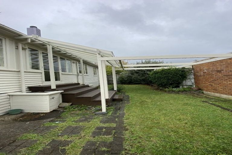 Photo of property in 1/17 Otakau Road, Milford, Auckland, 0620
