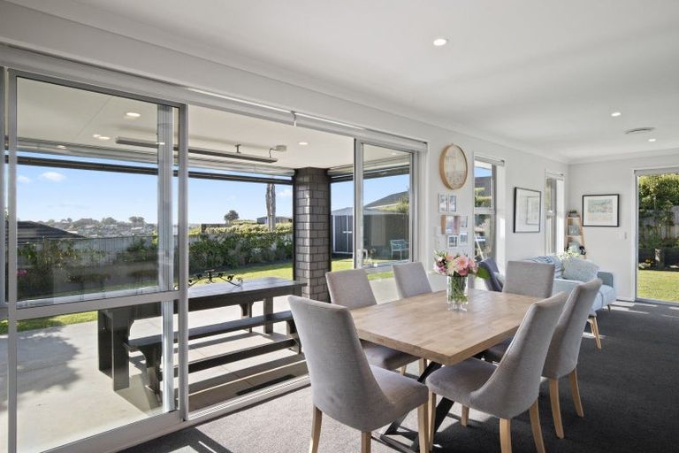 Photo of property in 120 Lisle Farm Drive, Pukekohe, 2120