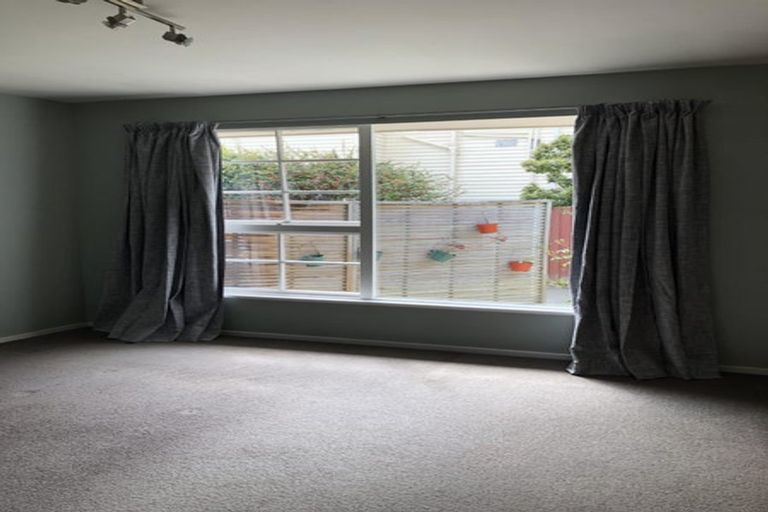 Photo of property in 1/42 Prossers Road, Saint Martins, Christchurch, 8022