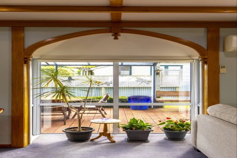 Photo of property in 16 Goodger Street, Waipukurau, 4200