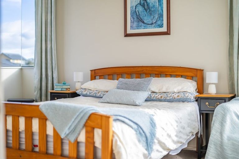Photo of property in 5 Bowsprit Way, Whitby, Porirua, 5024