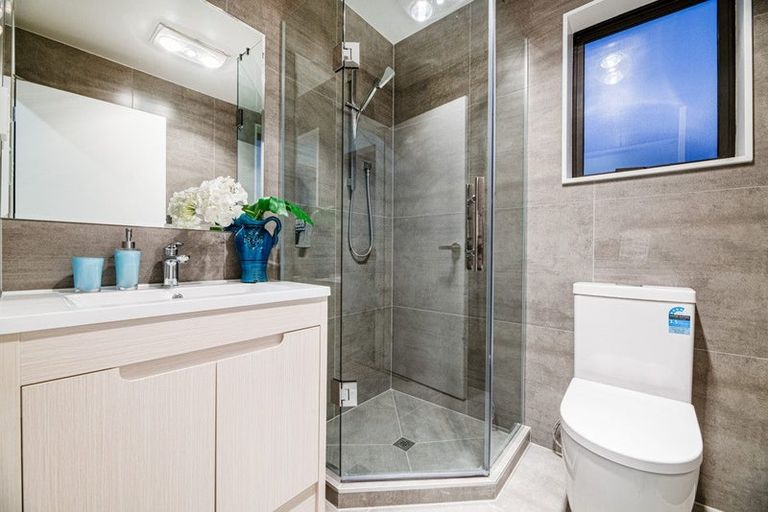 Photo of property in 4/50 Newington Road, Henderson, Auckland, 0612