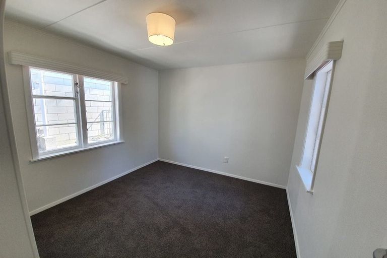 Photo of property in 17 Karaka Street, Wainuiomata, Lower Hutt, 5014