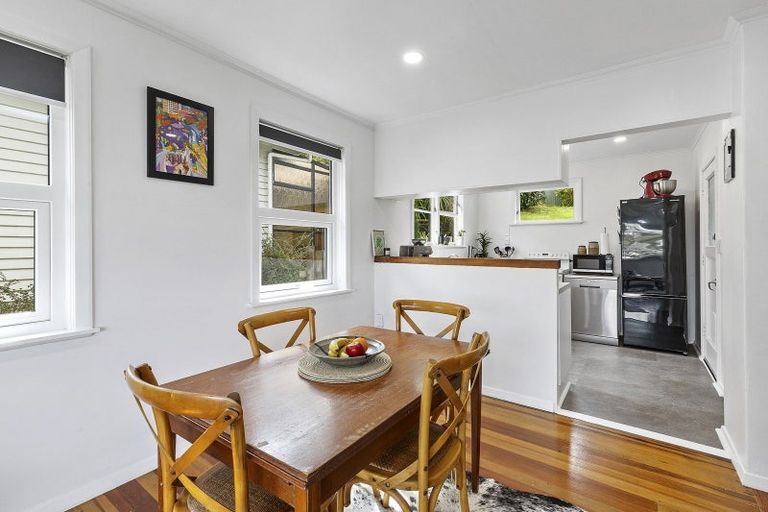 Photo of property in 63 Salford Street, Newlands, Wellington, 6037