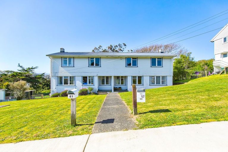 Photo of property in 41- 43 Gear Terrace, Ranui, Porirua, 5024