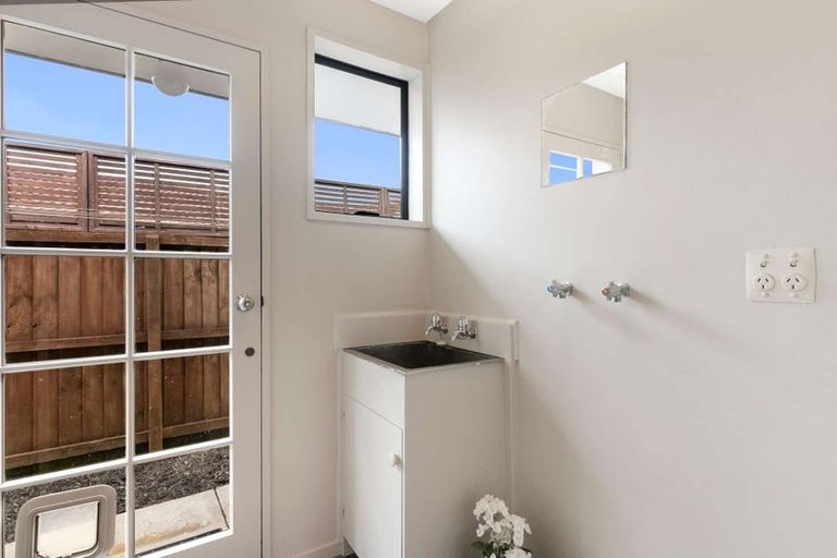 Photo of property in 37 Karnak Crescent, Russley, Christchurch, 8042