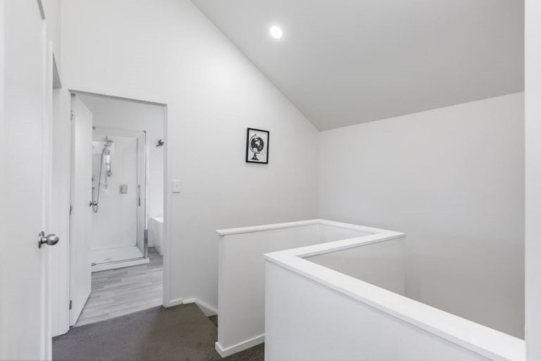 Photo of property in 18b Holiday Road, Stanmore Bay, Whangaparaoa, 0932