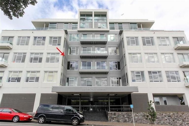 Photo of property in 22 Liardet Apartments, 203/22 Liardet Street, New Plymouth, 4310