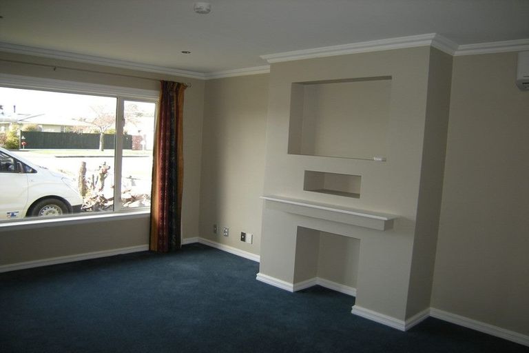 Photo of property in 162 Springs Road, Hornby, Christchurch, 8042