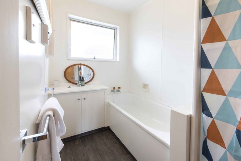 Photo of property in 2/97 Geraldine Street, Edgeware, Christchurch, 8013