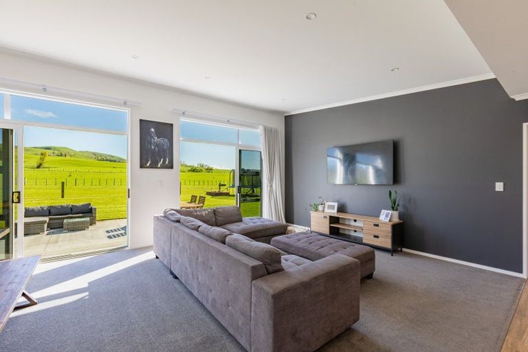 Photo of property in 100 Lindsay Road, Waipukurau, 4283