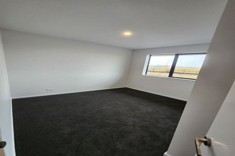 Photo of property in 10 Ellmers Street, Woodend, 7610