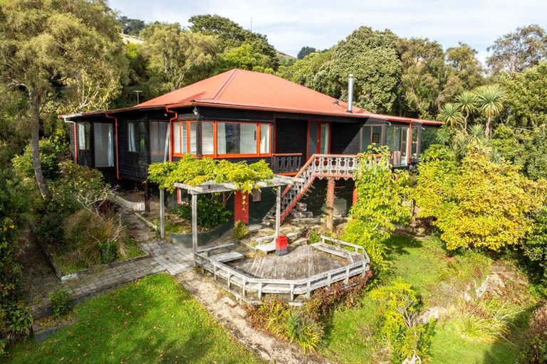 Photo of property in 3 Howard Street, Macandrew Bay, Dunedin, 9014