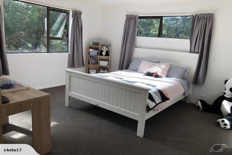 Photo of property in 30 Wingfield Place, Churton Park, Wellington, 6037