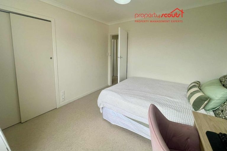 Photo of property in 16 Mangorei Road, Strandon, New Plymouth, 4312