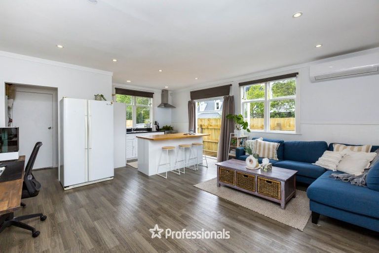 Photo of property in 3 Plateau Road, Te Marua, Upper Hutt, 5018