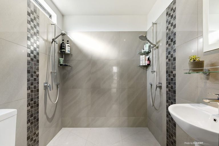 Photo of property in 138 Townsend Road, Miramar, Wellington, 6022