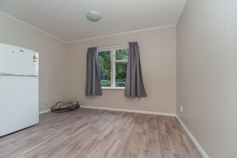 Photo of property in 54 Glenmore Street, Northland, Wellington, 6012