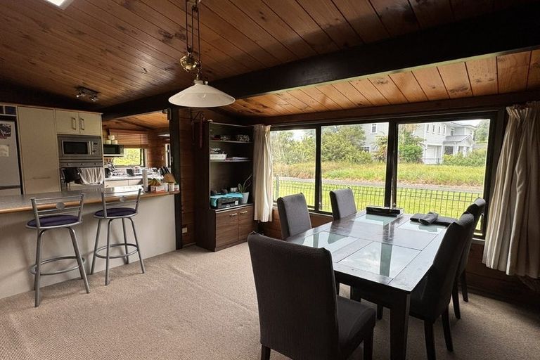 Photo of property in 128b Lake Crescent, Hamilton Lake, Hamilton, 3204
