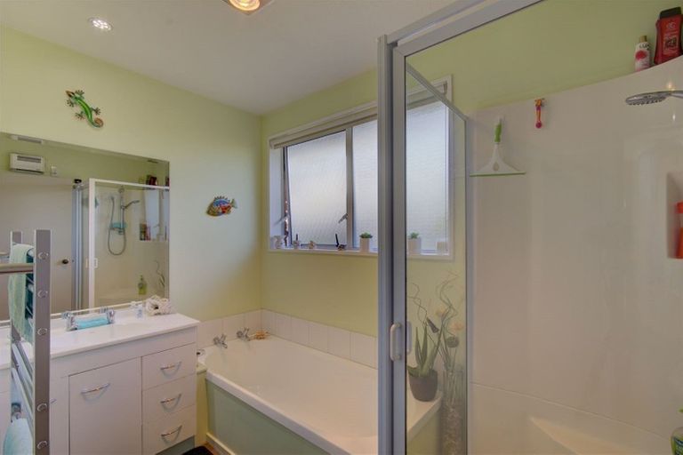 Photo of property in 25 Ngarimu Street, Avonside, Christchurch, 8061