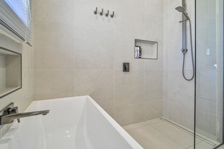 Photo of property in 311 Fenwick Street, Mayfair, Hastings, 4122
