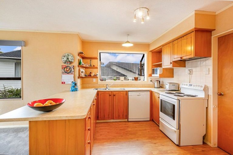 Photo of property in 8 The Sounding, Whitby, Porirua, 5024
