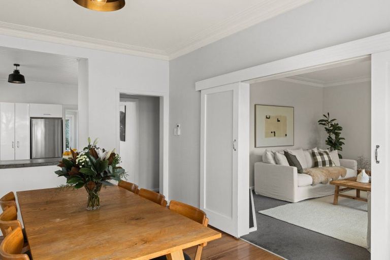 Photo of property in 1 Ormond Road, Hospital Hill, Napier, 4110