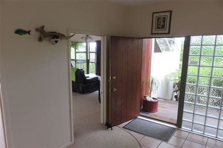 Photo of property in 163a Colwill Road, Massey, Auckland, 0614