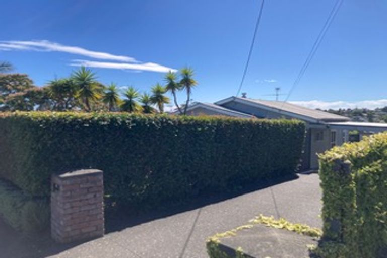 Photo of property in 12 Ambler Avenue, Glen Eden, Auckland, 0602