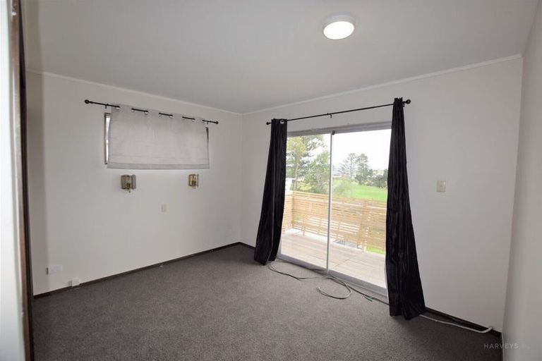 Photo of property in 62 Royal Road, Massey, Auckland, 0614