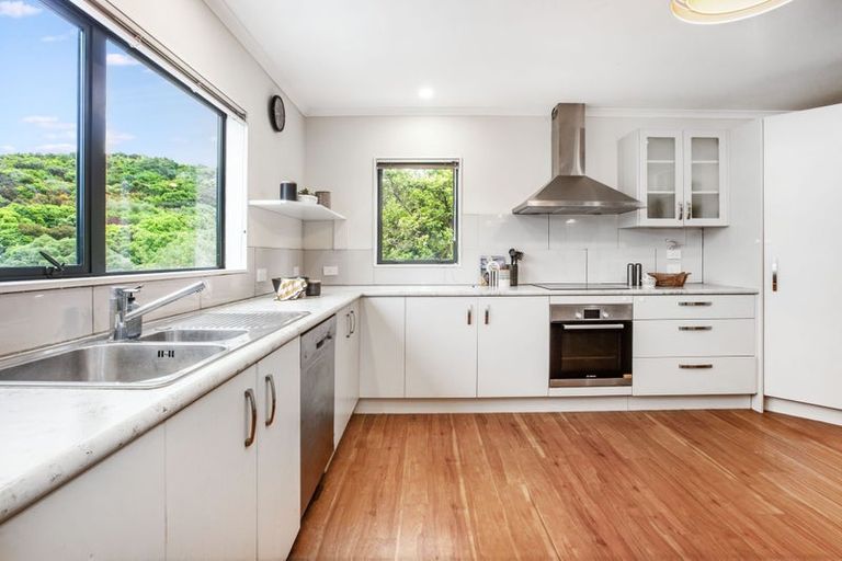 Photo of property in 25a Hiwi Crescent, Titahi Bay, Porirua, 5022