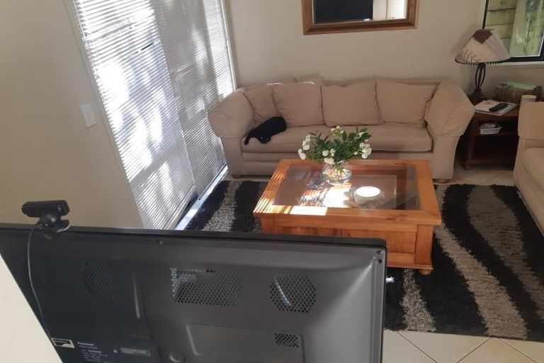 Photo of property in 12 Catrina Avenue, Birkenhead, Auckland, 0626