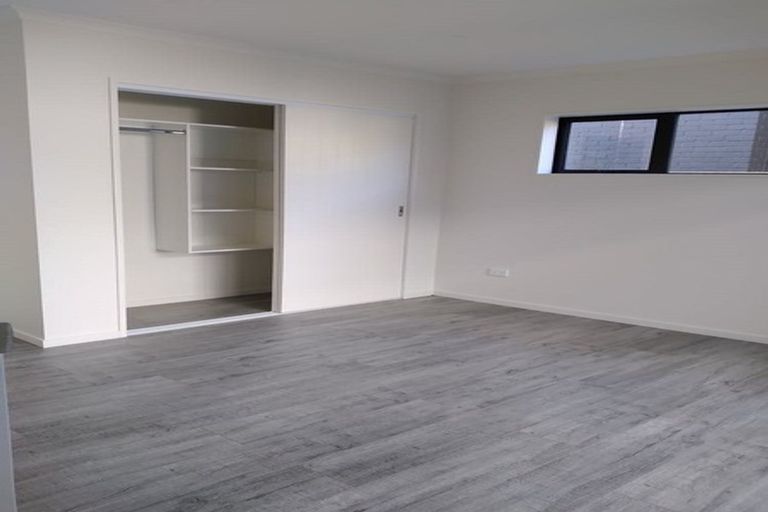 Photo of property in 35d Laurie Avenue, Papakura, 2110