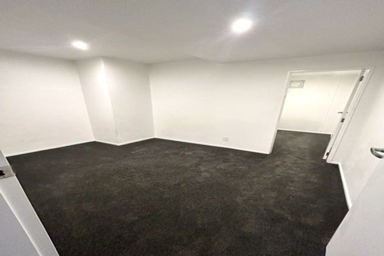 Photo of property in 39 Oak Avenue, Paremata, Porirua, 5024