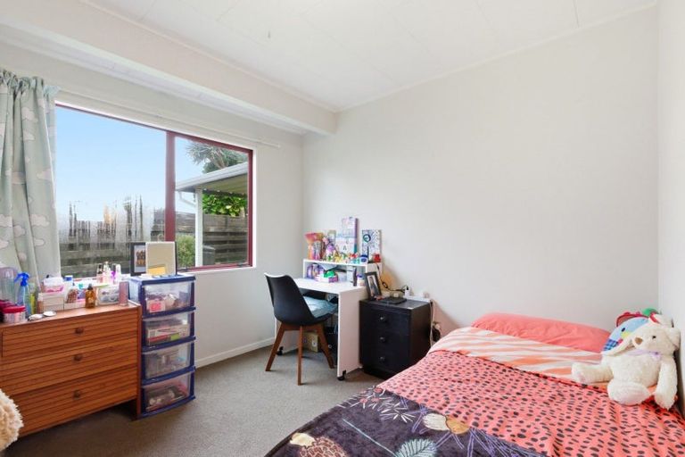 Photo of property in 13b Emery Place, Papamoa Beach, Papamoa, 3118