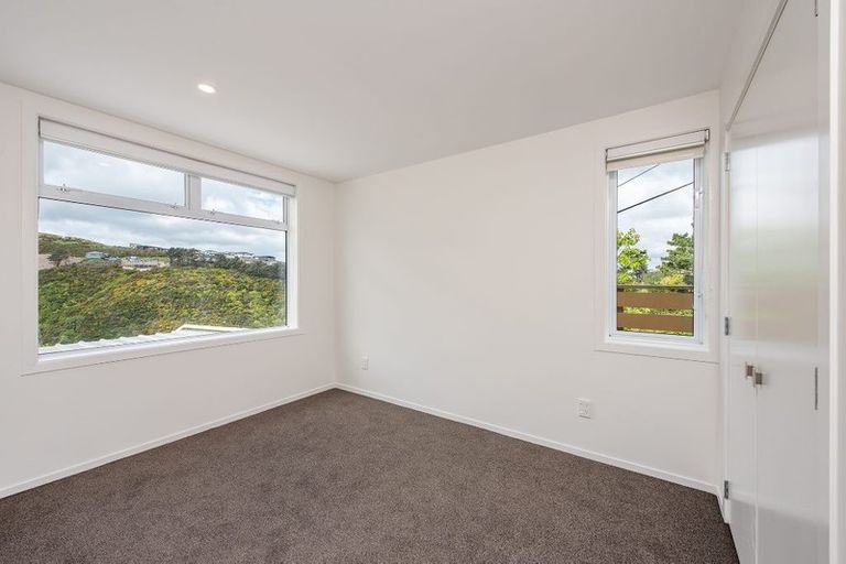 Photo of property in 25f2 Kitchener Terrace, Johnsonville, Wellington, 6037