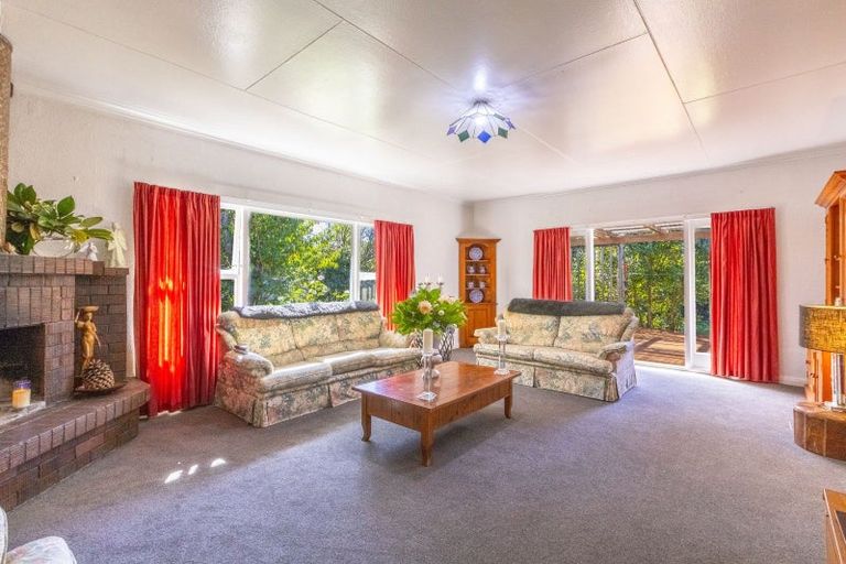 Photo of property in 52 Mcgreevy Street, Waipawa, 4210
