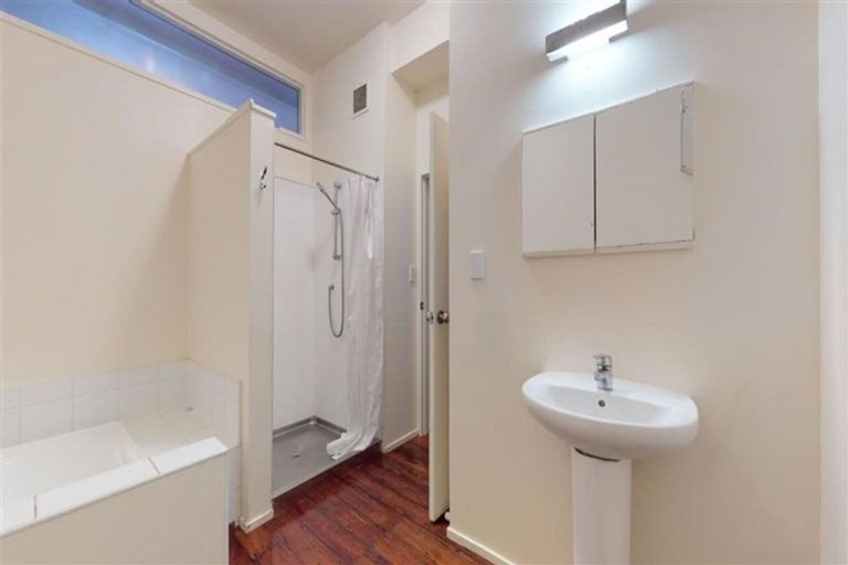Photo of property in 2/20 Egmont Street, Te Aro, Wellington, 6011