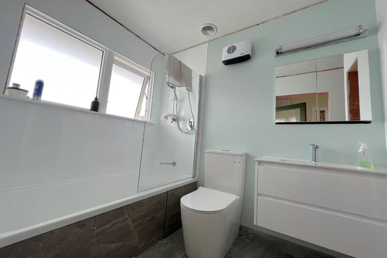 Photo of property in 139u6 Queens Drive, Lyall Bay, Wellington, 6022