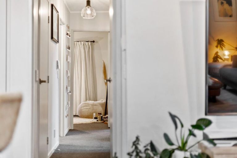 Photo of property in 6 Daytona Road, Henderson, Auckland, 0610