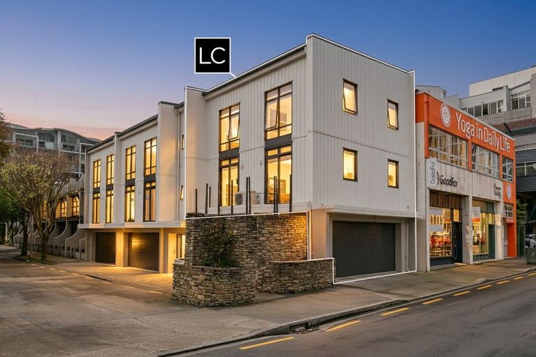 Photo of property in Mendosa Terraces Apartments, 31/9 Ebor Street, Te Aro, Wellington, 6011