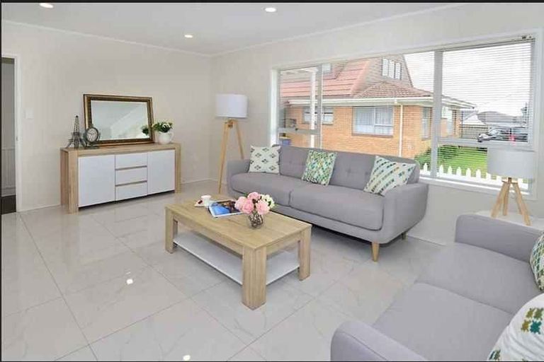 Photo of property in 1/105 Manuka Road, Bayview, Auckland, 0629