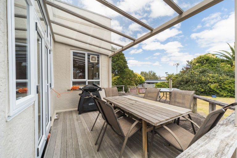 Photo of property in 8 Russell Street, Palmerston North, 4414