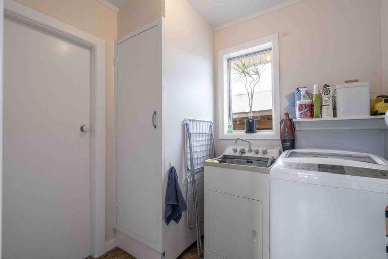 Photo of property in 18 Ballantrae Street, Wallacetown, 9816