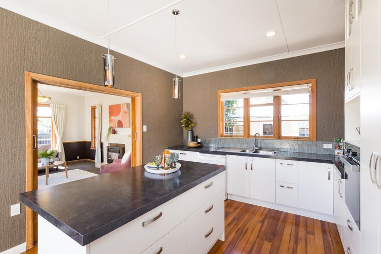 Photo of property in 170 Maxwells Line, Awapuni, Palmerston North, 4412