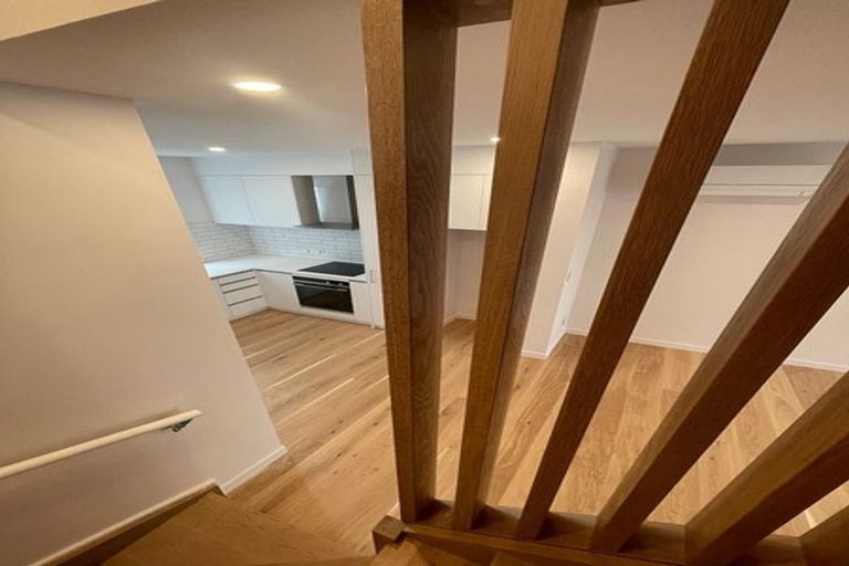 Photo of property in 30u5 Pirie Street, Mount Victoria, Wellington, 6011
