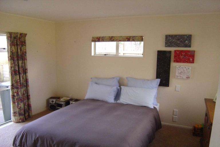 Photo of property in 15 Hikanui Place, Havelock North, 4130