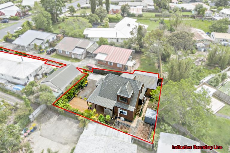 Photo of property in 2/80 Glengarry Road, Glen Eden, Auckland, 0602