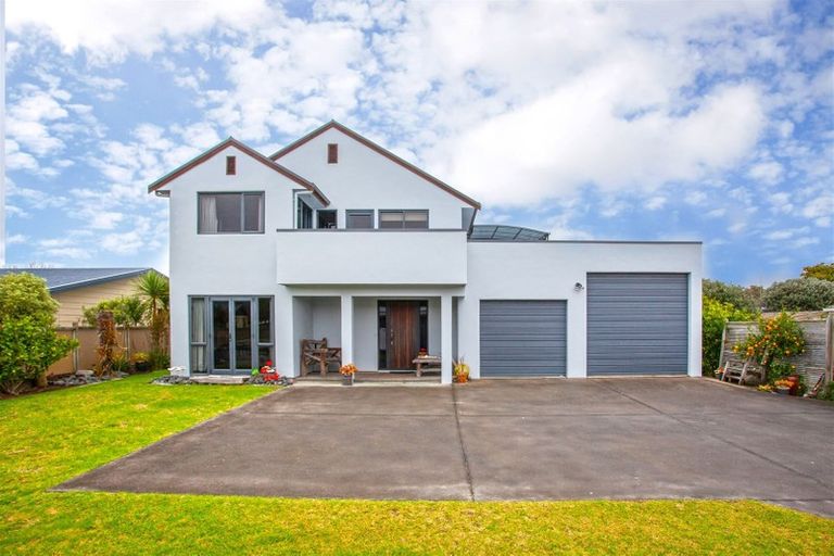 Photo of property in 213b Hetherington Road, Whangamata, 3620